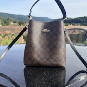 Coach Signature Canvas Bucket Bag small